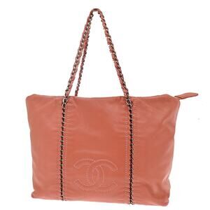 Chanel Calfskin Luxe Ligne Zipped Tote Pink